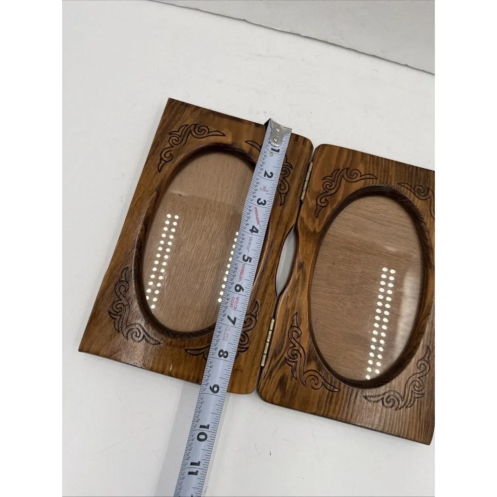 Vintage Carved Wood Dual Bi-Fold Picture Frame Double Oval Window Glass Front